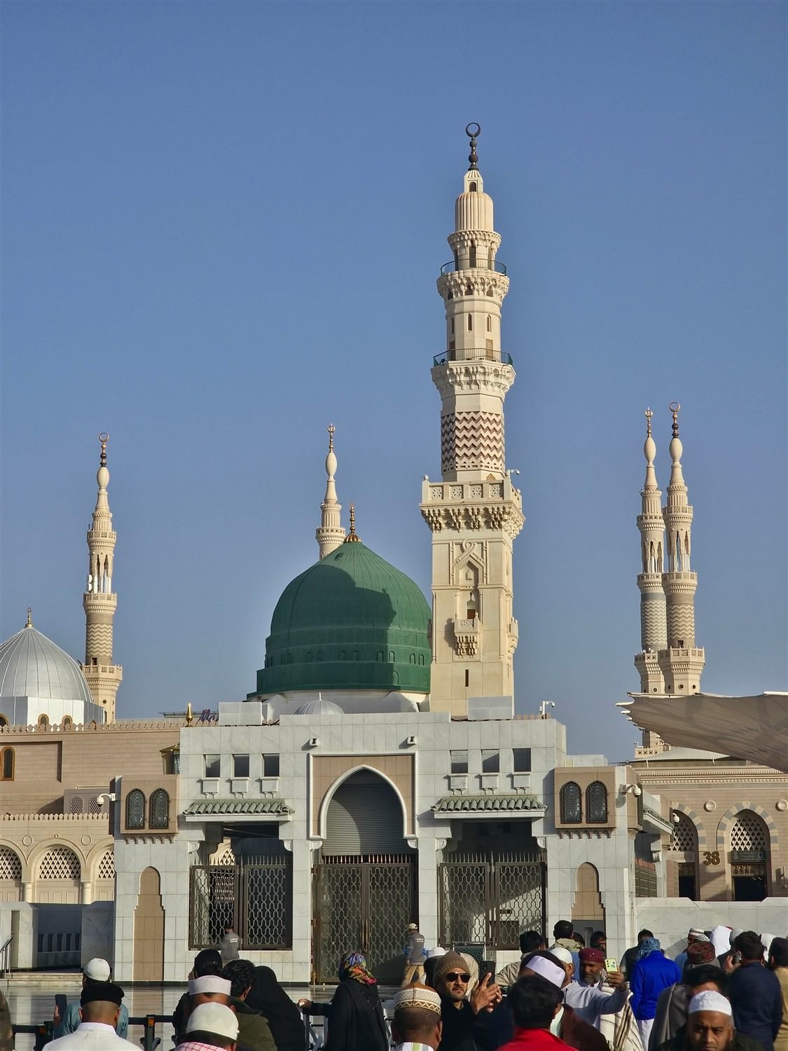 How to Perform Umrah Step by Step - A Complete Guide for UK Muslims