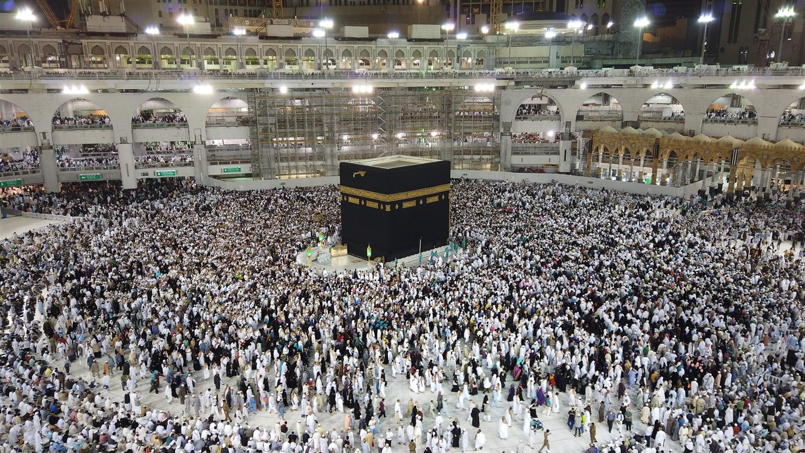 View of Masjid al-Haram at night